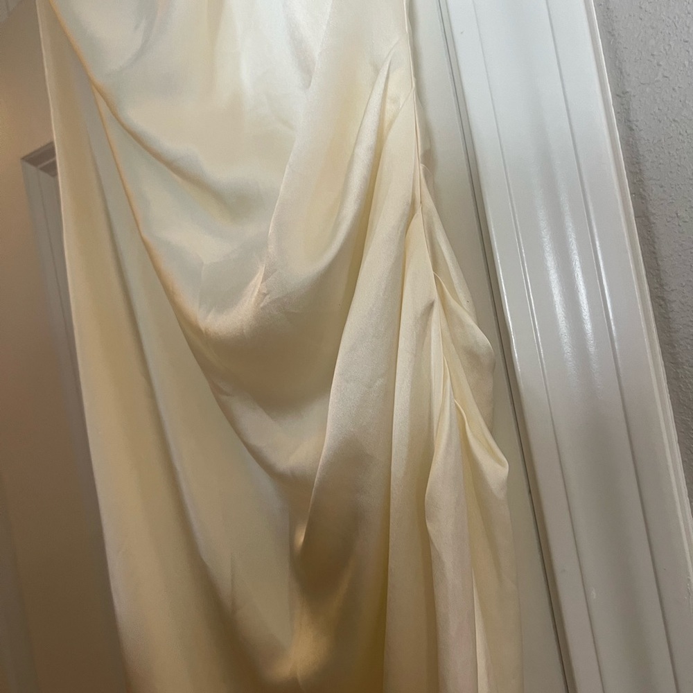 Samba Halter Gown - Picture 5 of 7